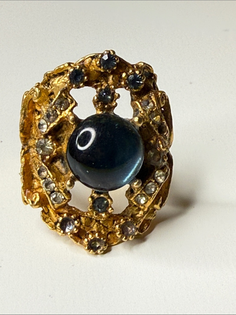 Vintage rare find rehab Gold-Tone Blue moonglow Cabochon Statement Ring